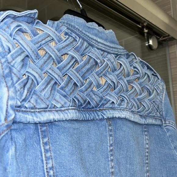 ✨ Mike & Chris ✨ Lattice Weave Cropped Jean Denim Jacket Button Up Size Small - Picture 7 of 10